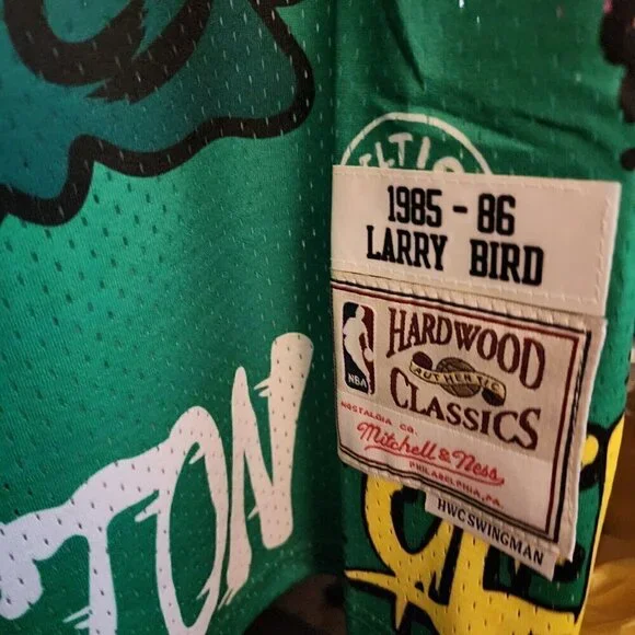 Larry Bird Boston Celtics Mitchell & Ness NBA Jersey Sz M Green #33 NWT Swingman - Picture 3 of 7